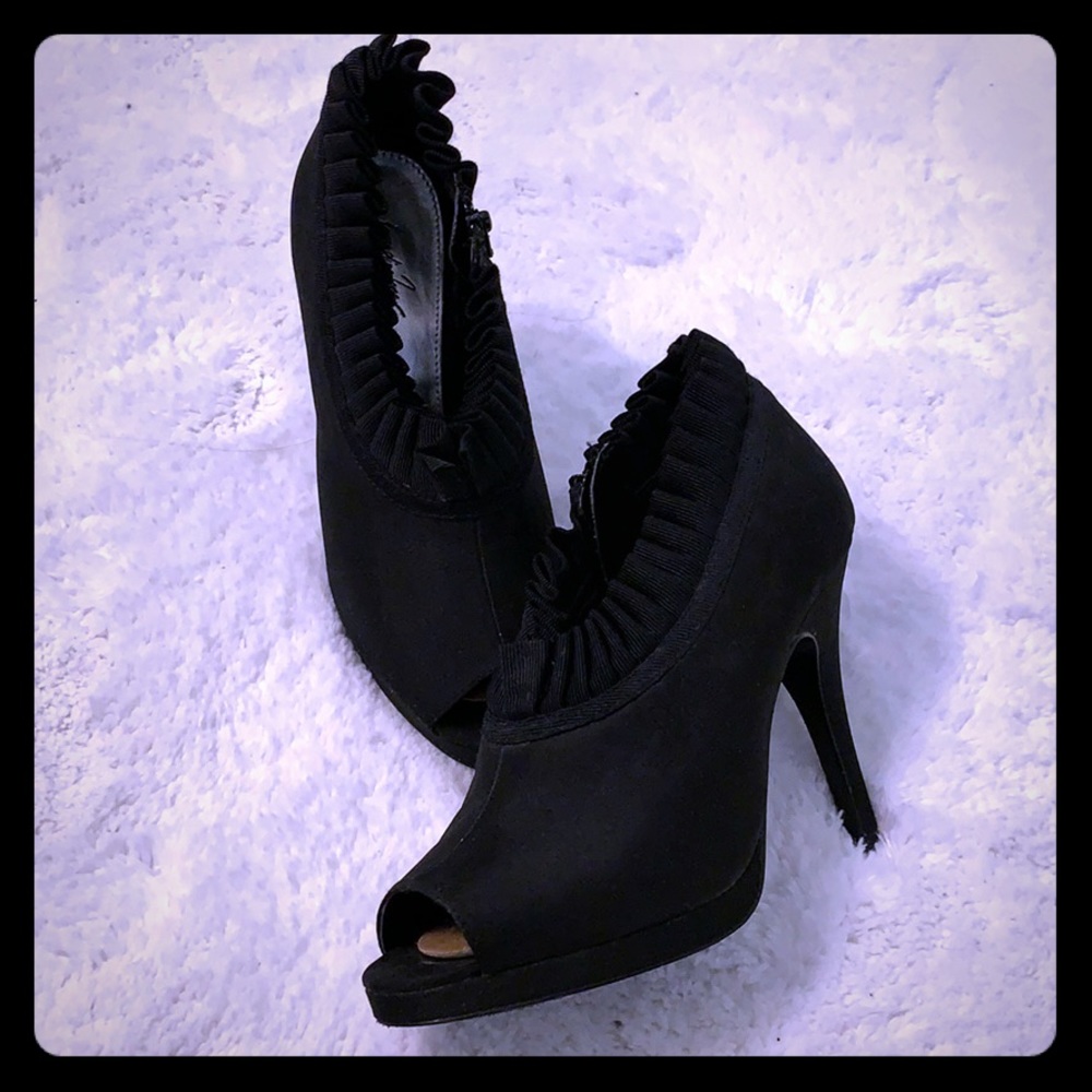 Black fabric heels